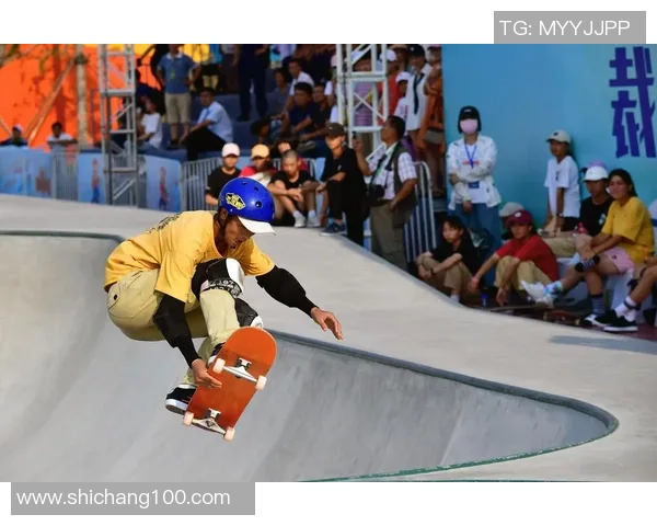 杭州极限运动队在滑板精英赛中以80分稳居积分榜首位