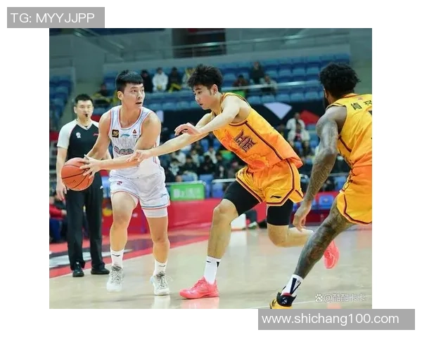 CBA激战北京队迎战青岛优酷队精彩对决引发球迷热议